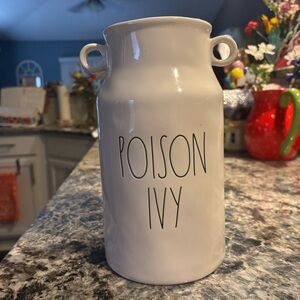 Rae Dunn - Chic White Vase ‘Poison ivy”